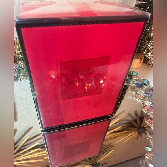 Victoria's Secret Bombshell Intense - Picture 6 of 17